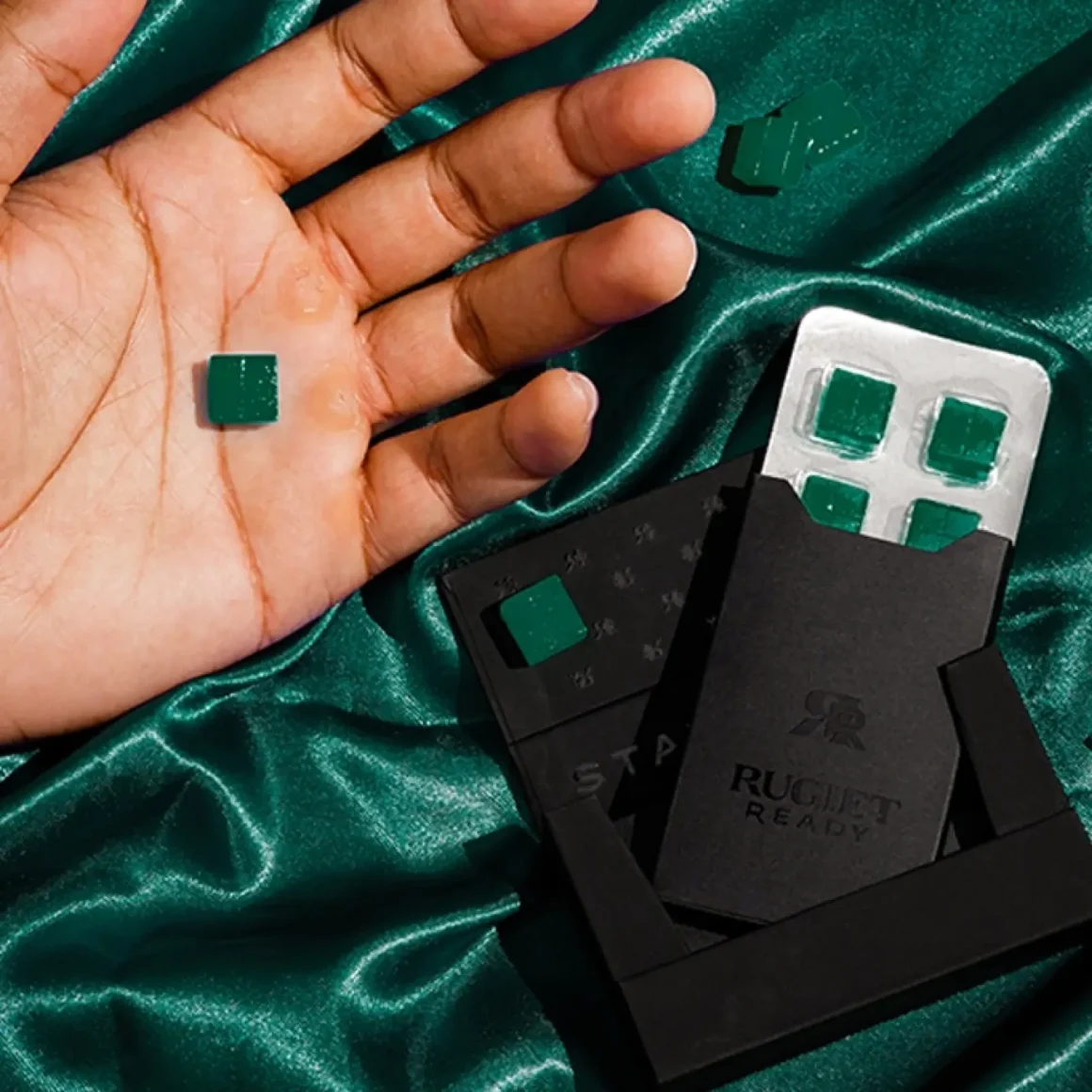 Rugiet Ready in hand Rugiet Ready in hand