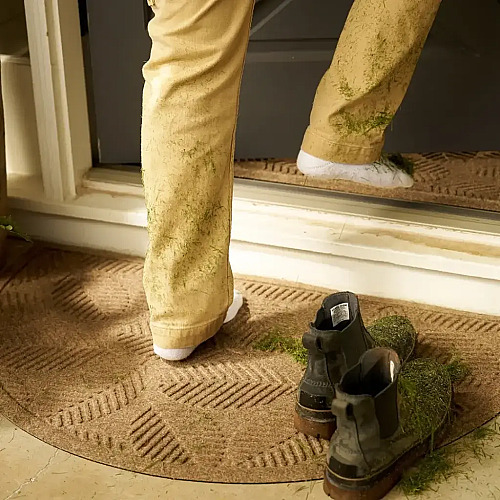 The Mat That Outlasts Your Mortgage: Why This 40-Year-Old Design Is Still Unbeaten